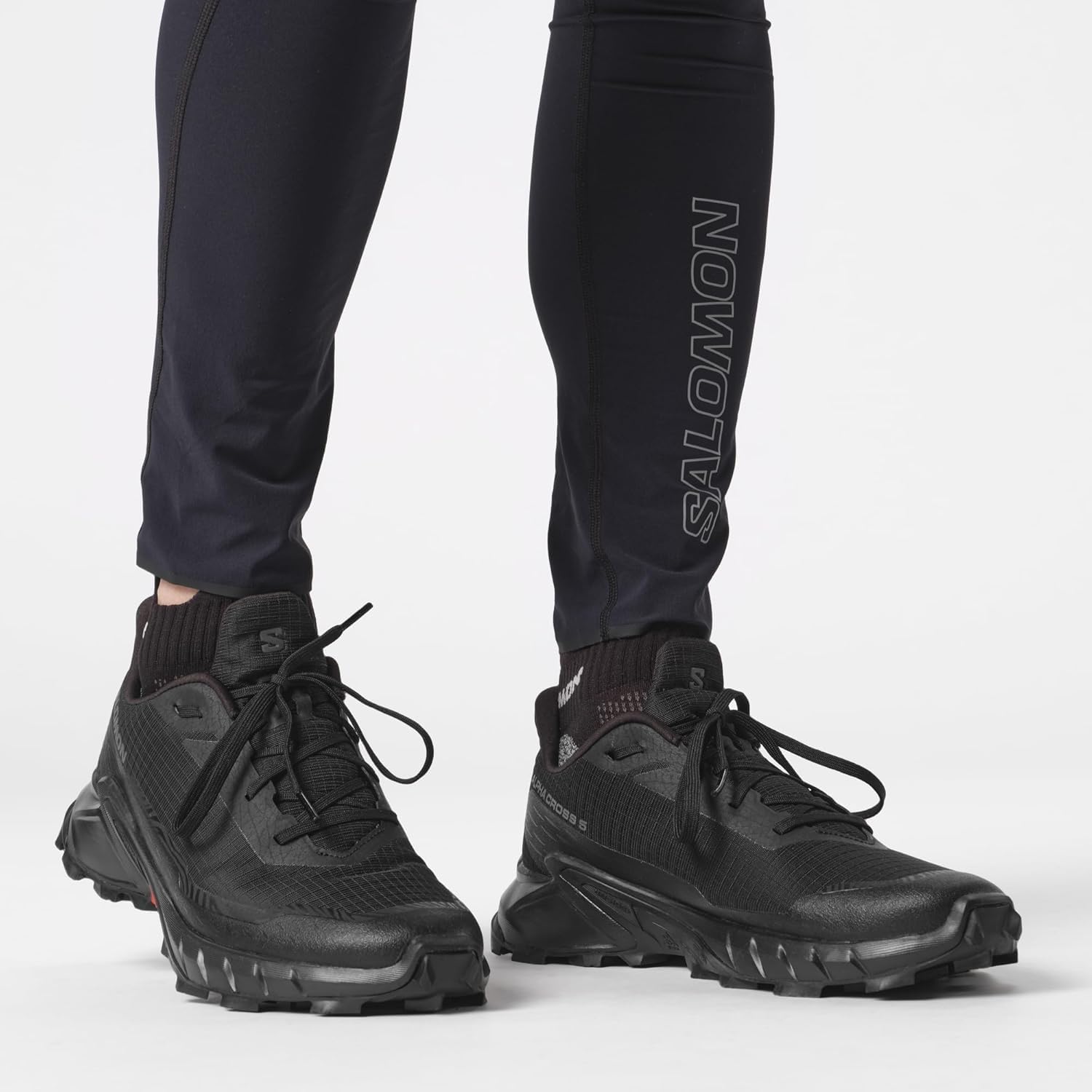 Alphacross 5 Chaussures de Trail pour Homme Accroche puissante Confort Longue durée Performance et polyvalence 43 1/3 EU Black Black Ebony