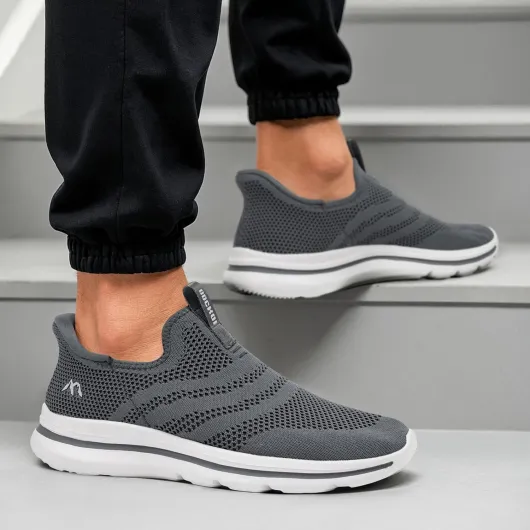 ODCKOI Baskets Slip-on Homme Respirantes - Légères et Confortables pour Ville, Randonnée, Course à Pied - Chaussures de Sport sans Lacets en Mesh Minimalistes 1044 Gris Foncé 40 EU