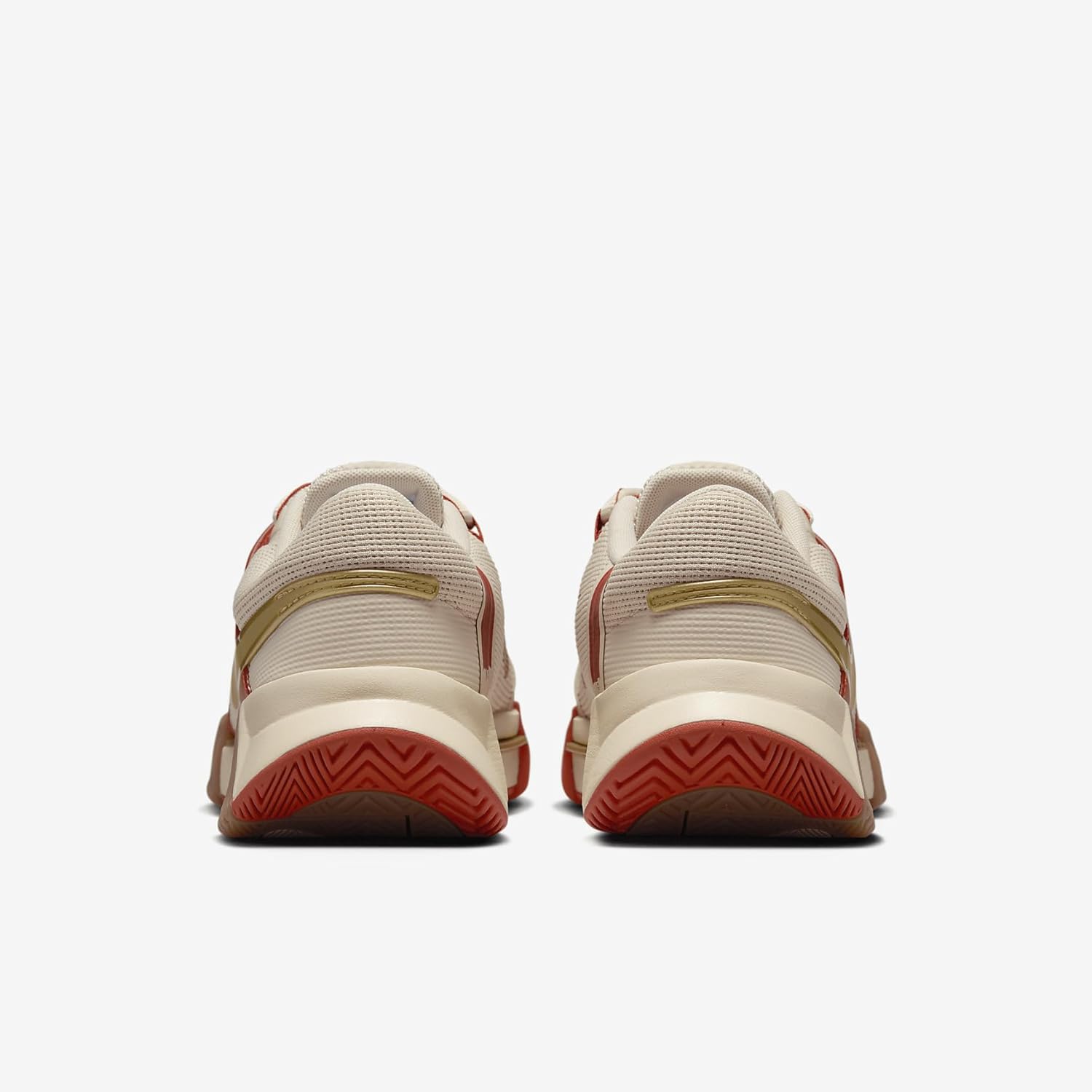 Nike Nike Zoom GP Challenge 1 Premium Women's Hard Court Tennis Shoes BasketFemme 38 EU Sandrift Metallic Gold Rust Factor
