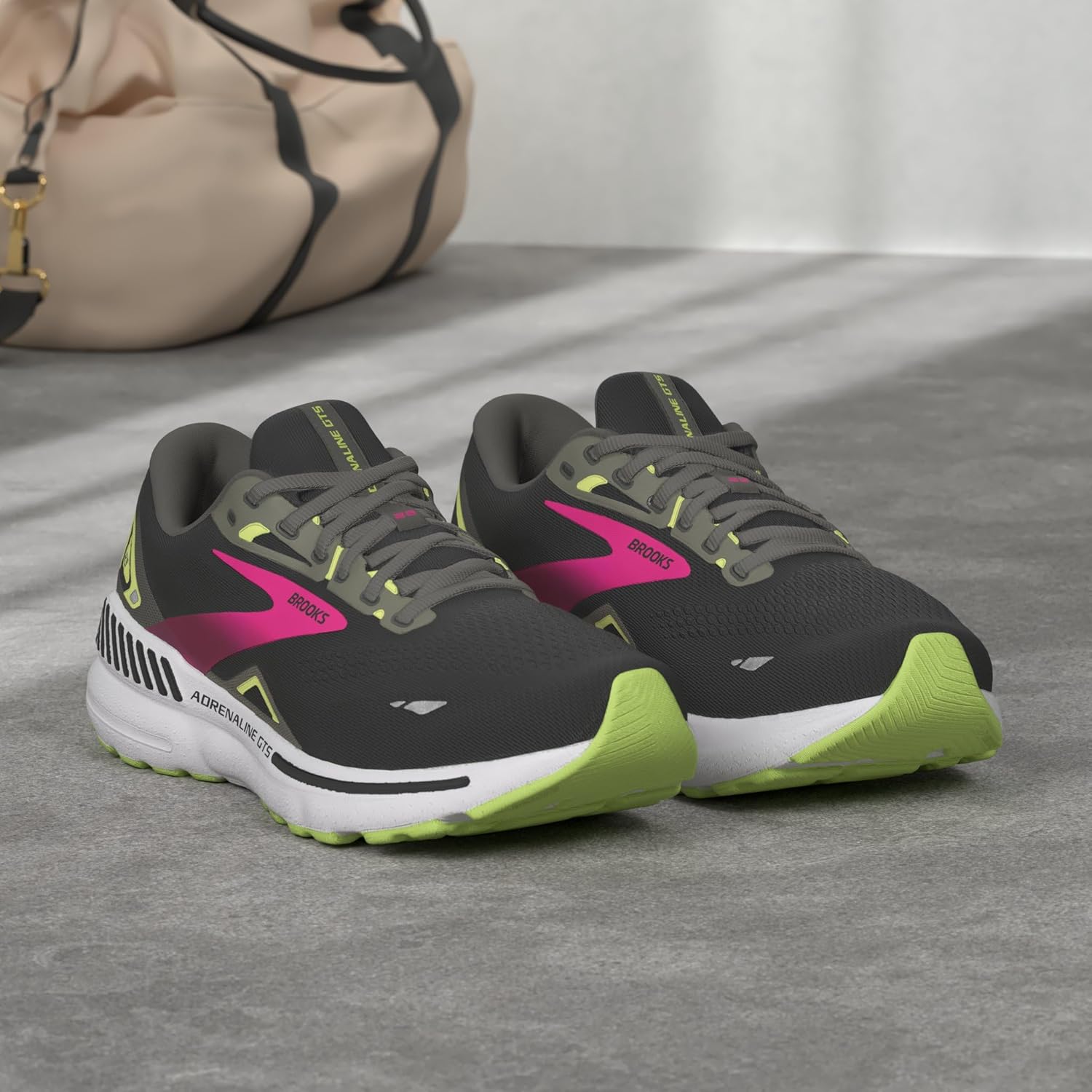 Brooks 40.5 EU Noir Black Gunmetal Sharp Green 2a0
