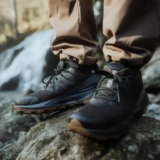 Test Salomon Elixir Tour Waterproof : des chaussures de rando confortables pour la journée, mais avec quelques limites