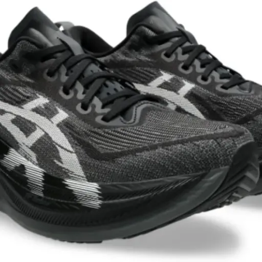 Test ASICS Superblast 2 : la grosse basket légère qui donne envie d’allonger les kilomètres