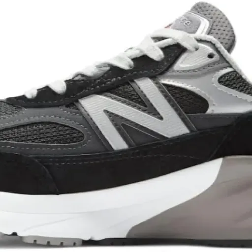 Test New Balance M990v6 noir : la basket confort qui pique un peu au portefeuille