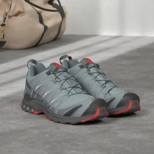 Test Salomon XA Pro 3D GTX : les chaussures de rando solides mais pas pour tous les pieds